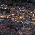 Casa Niria Hotel *