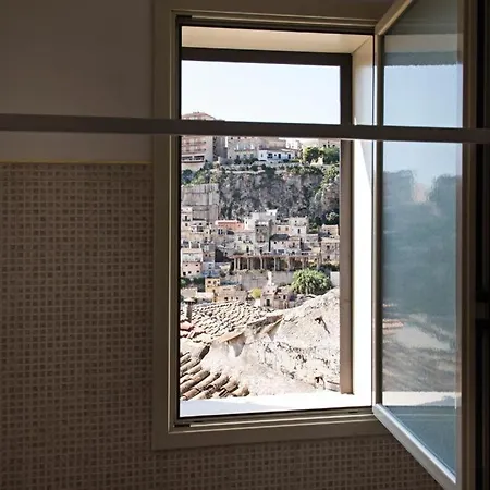 Szálloda Casa Niria