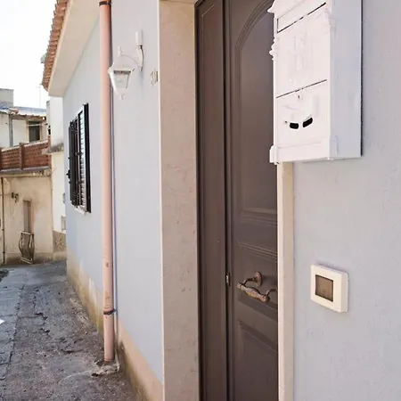 Casa Niria Szálloda *